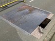 Plataforma de plancha de acero, para protección de paso de vehículos sobre zanjas abiertas
